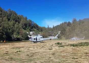 Water Bombing 4.800 Liter Dikerahkan untuk Padamkan Karhutla Bromo