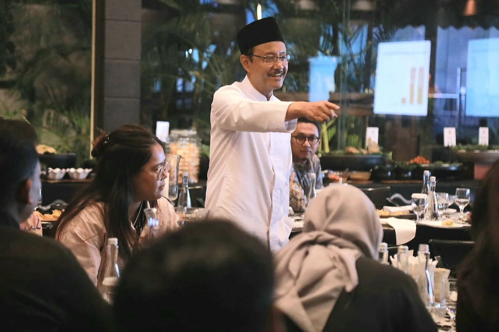Kemensos - 1,4 Juta Penerima Bansos Terindikasi Judol, Kemensos Buka Klarifikasi