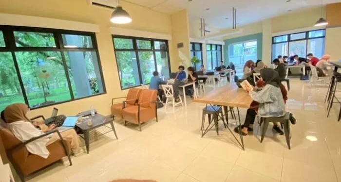4 Cafe Dekat Universitas Negeri Malang yang Asyik Buat Nugas