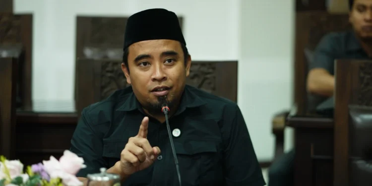 8 Halte di Kota Malang Mulai Dibersihkan, Rendra Masdrajad Safaat Dorong Perawatan Rutin