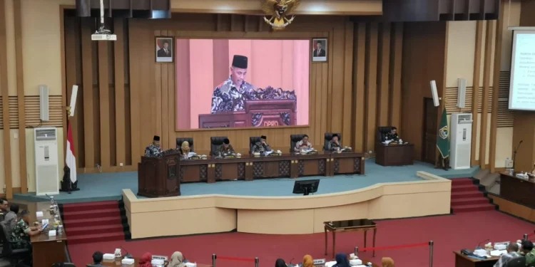 DPRD Kabupaten Malang Usulkan Raperda Pembatasan Plastik Sekali Pakai