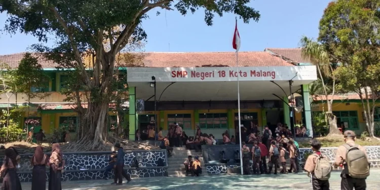 Dugaan Kekerasan di SMPN 18 Malang, Siswa Tuntut Kepala Sekolah Dicopot