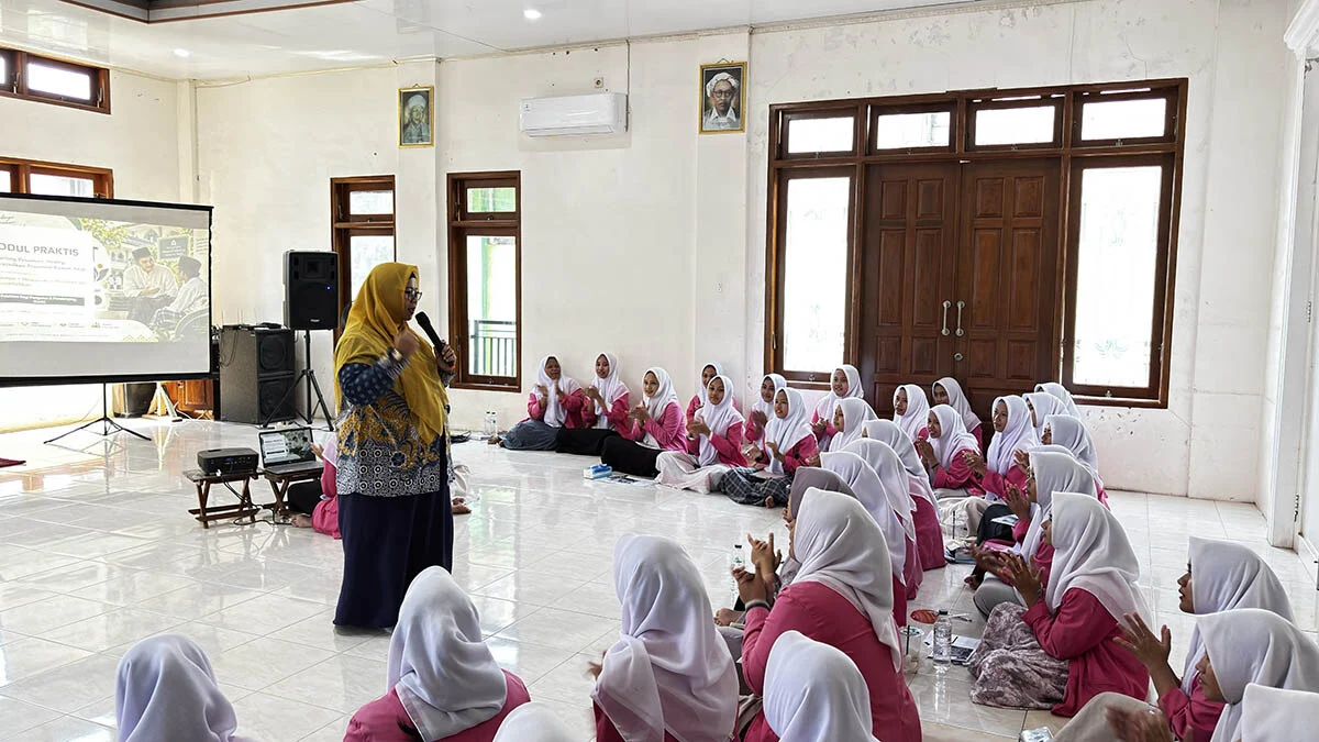 Fakultas Psikologi UIN Malang Bekali Pendamping Santri As-Salma Jombang soal Kesehatan Mental
