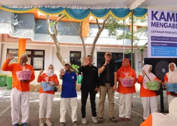 FST ITSK Soepraoen Buka Layanan Cek Kesehatan dan Akupunktur Gratis bagi Warga Kiduldalem