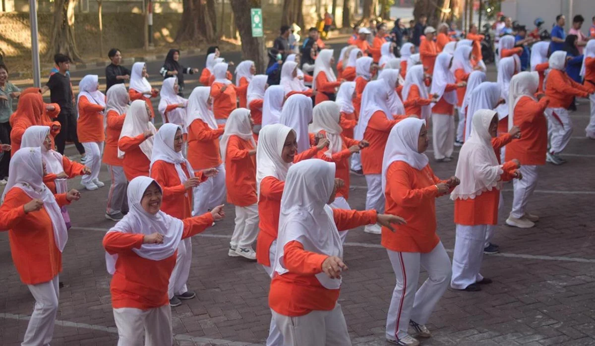 Fst Itsk Soepraoen Buka Layanan Cek Kesehatan Dan Akupunktur Gratis Bagi Warga Kiduldalem 35