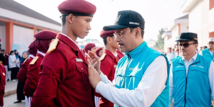 Gus Ipul Apresiasi Program BNI Sahabat Sekolah Rakyat di Makassar