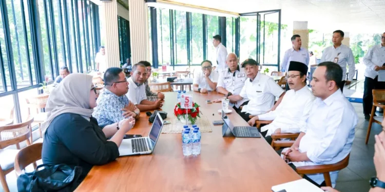 Gus Ipul dan Agus Jabo Kembali Temui Perwakilan Demonstran, Bahas Data Warga dan Bansos