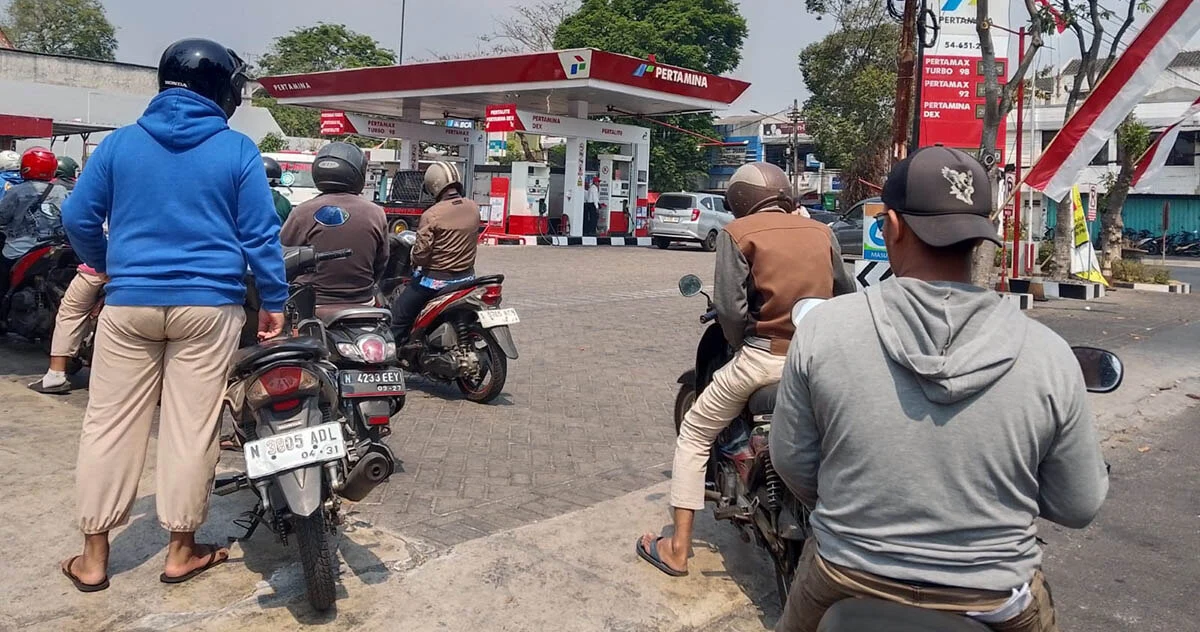 Harga Bbm Nonsubsidi Naik Pertalite Habis Di Sejumlah Spbu Kota Malang 18