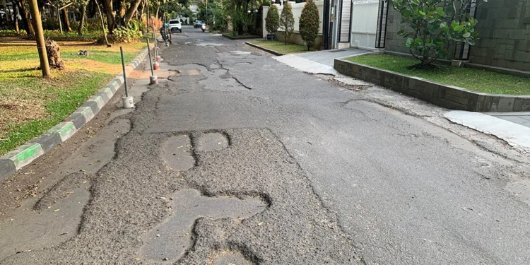 Jalan Rusak di Taman Slamet Malang Diperbaiki Akhir 2026