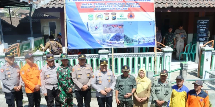 Karhutla Gunung Butak Belum Padam, Water Bombing Kembali Dikerahkan