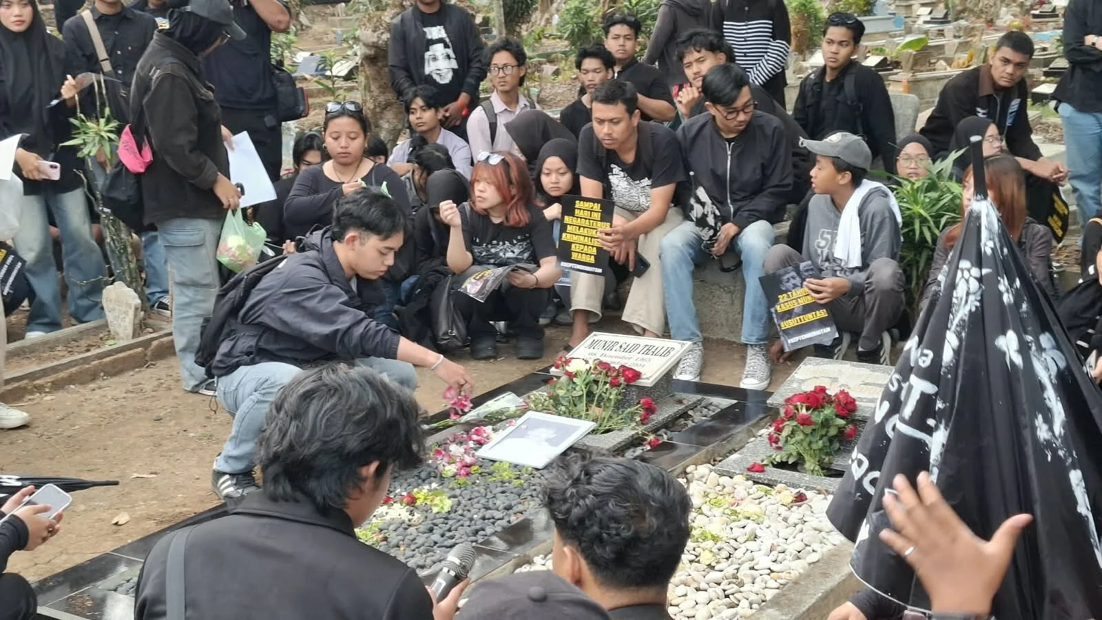 Kasus Munir 22 Tahun Tak Tuntas, Aktivis Gelar Ziarah di Kota Batu