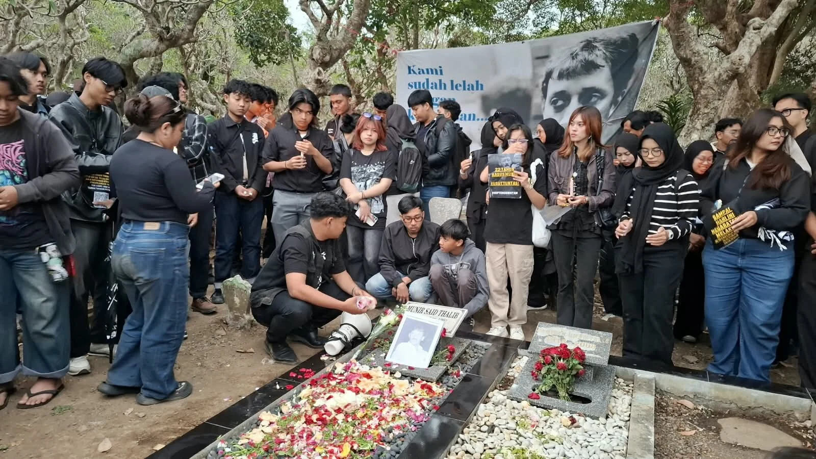 Kasus Munir 22 Tahun Tak Tuntas, Aktivis Gelar Ziarah di Kota Batu