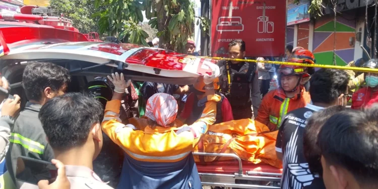 Kebakaran Toko Madura Di Galunggung Kota Malang 1 Korban Tewas Di Kamar Mandi 19