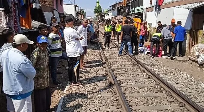 Lansia Tewas Tertabrak KA Kertanegara di Pasar Kebalen Malang