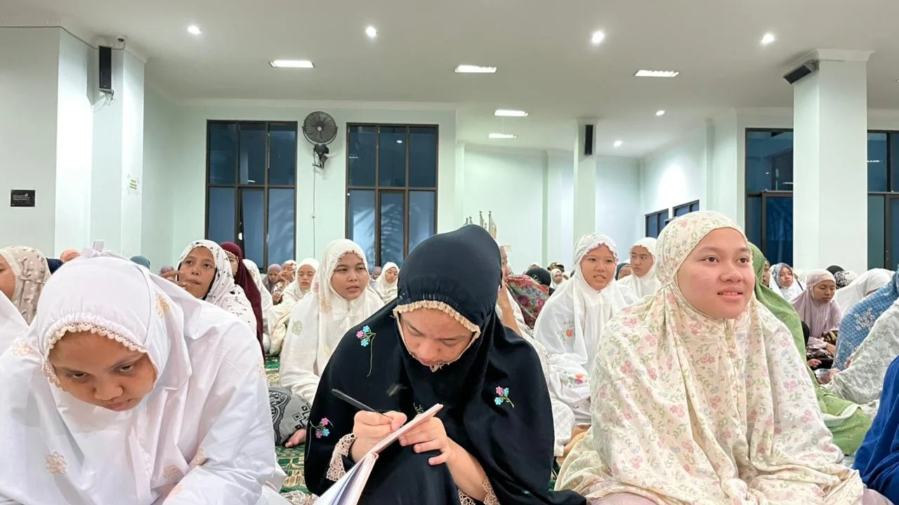 Mahad Sebagai Kawah Pendidikan Leadership Muslimah Kepala Psgad Uin Malang Kaji Nilai Kepemimpinan Dari Kitab Arbain An Nawawiyyah 69