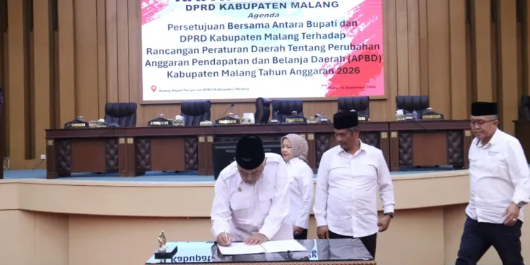 Pemkab Malang dan Dewan Sepakati Raperda Perubahan APBD 2026