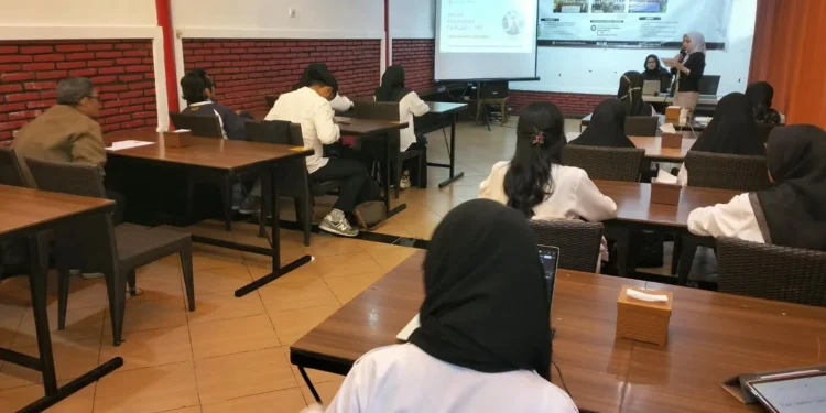 Perkuat Standar Keamanan Pangan, 17 Perwakilan SPPG Malang Raya Ikuti Sertifikasi HACCP