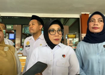 Polda Jatim Kunjungi Anak 3 Tahun Korban Penelantaran di RSSA Malang