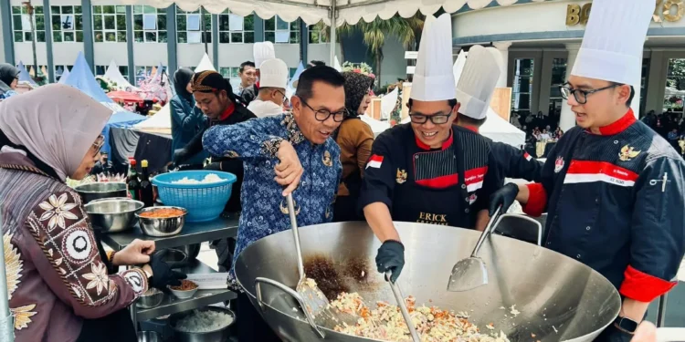 Sajikan Kuliner Bintang Lima Harga Kaki Lima, Batu Street Food Festival ke-9 Resmi Dibuka