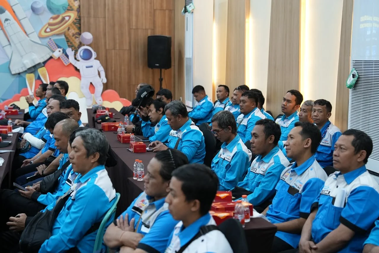 Semangat Hari Pelanggan Nasional, PLN UP3 Malang Gandeng Bank Himbara Dorong Peralihan ke Kendaraan Listrik melalui Program Ride to Net Zero Emission