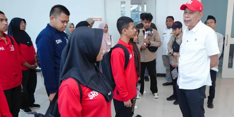 Wamensos - Wamensos Agus Jabo Priyono Motivasi Siswa SRT 7 dan 8 Kabupaten Tangerang