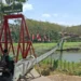 Warga Ternyang Pasang Besi Penyangga di Jembatan Garuda Termangun