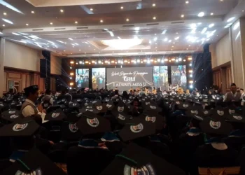 Wisuda UIBU Malang: Wisudawan Galang Kepedulian untuk Korban Bencana