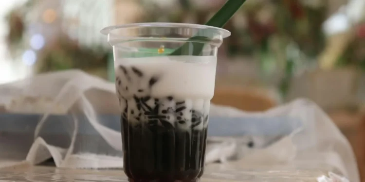4 Minuman Tradisional Indonesia yang Menyegarkan Saat Cuaca Panas