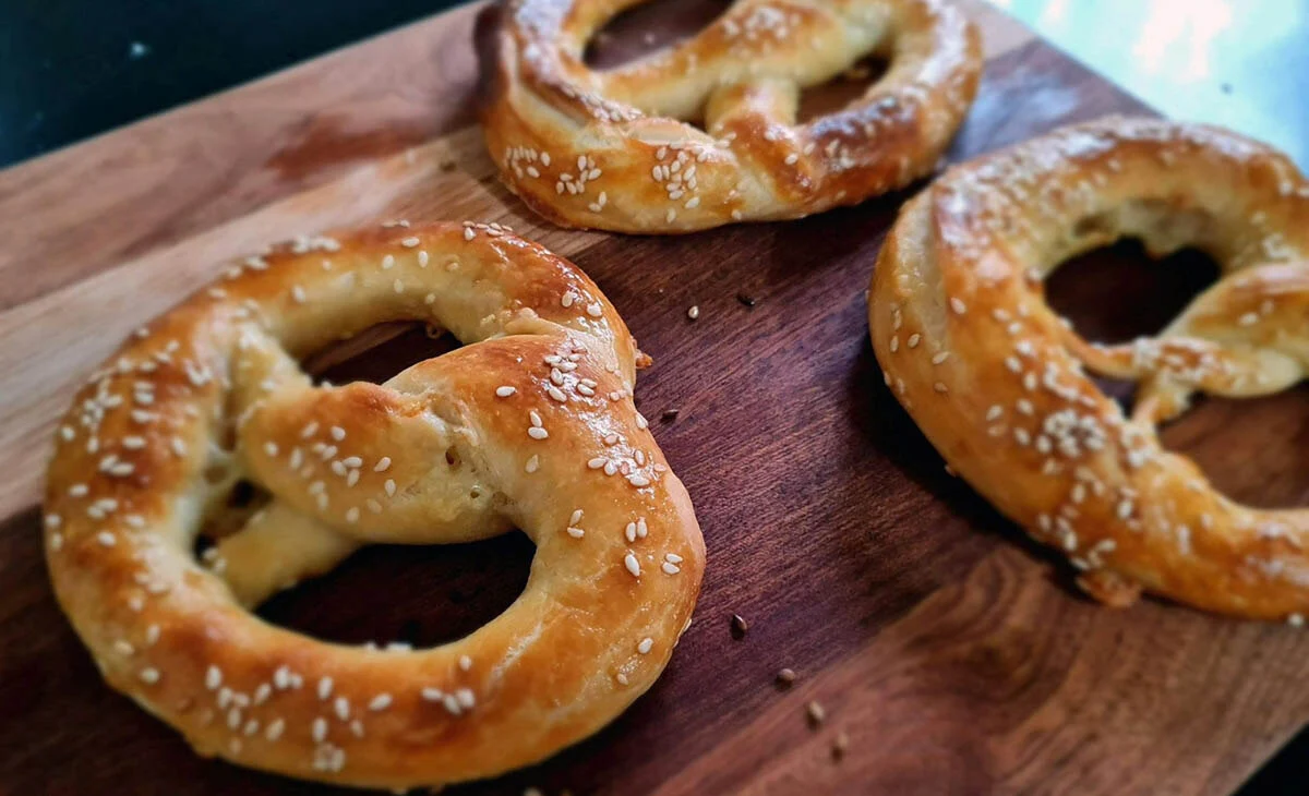 5 Roti Berbagai Negara: Baguette, Naan, Pretzel, Pita, dan Tortilla