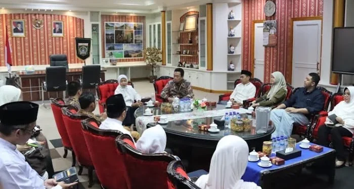 Dorong Pertumbuhan Ekonomi di Daerah, Wabup Lathifah Shohib Perkuat Sinergi dengan Bank UMKM Jatim