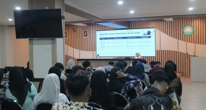 Gelar Seminar Blok Kesehatan, FK Unisma Kaji Keselamatan Kerja Industri