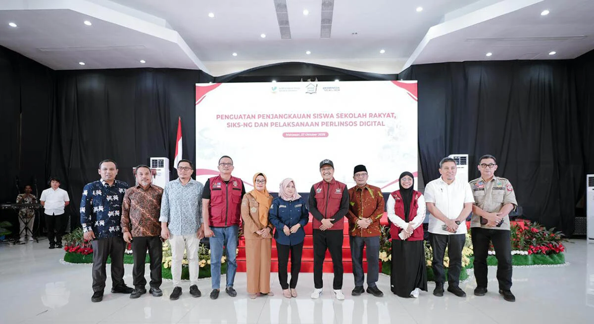 Gus Ipul,perlinsos gowa - Gus Ipul Puji Agen Perlinsos Gowa yang Bantu Ratusan Orang Daftar Bansos