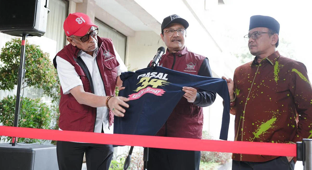 Gus Ipul Puji Agen Perlinsos Gowa yang Bantu Ratusan Orang Daftar Bansos