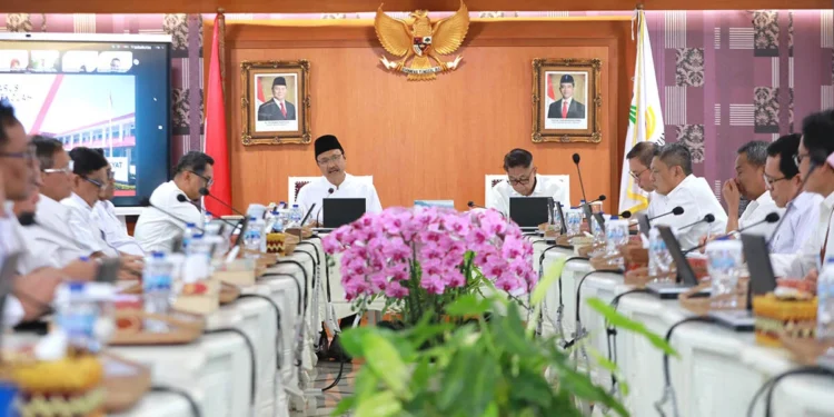 Gus Ipul Wajibkan Pegawai Kemensos Jadi Agen Perlinsos Digital