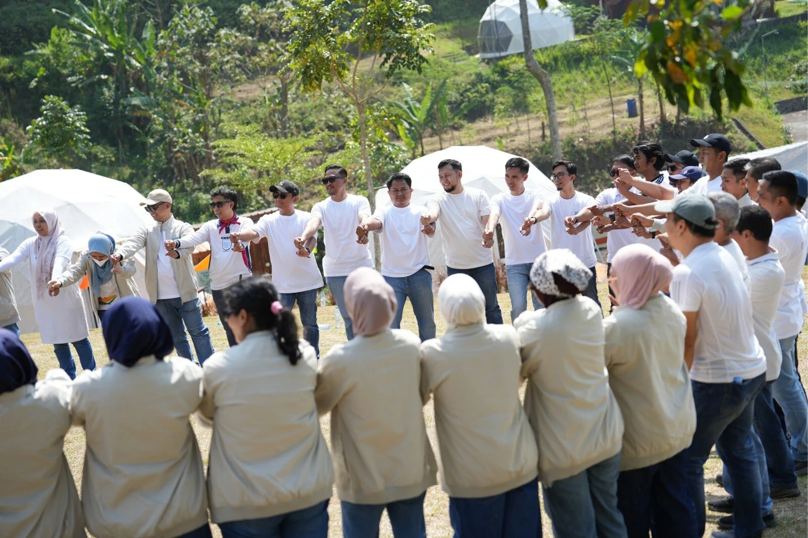 Hari Lahir Pancasila, PLN UP3 Malang Gelar Outbound, Perkuat Bonding Pegawai untuk Tingkatkan Pelayanan Pelanggan