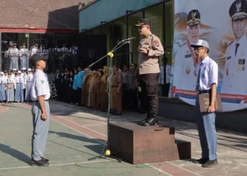 Kapolres Batu Sambangi Siswa SMAN 2, Tekankan Bahaya Bullying
