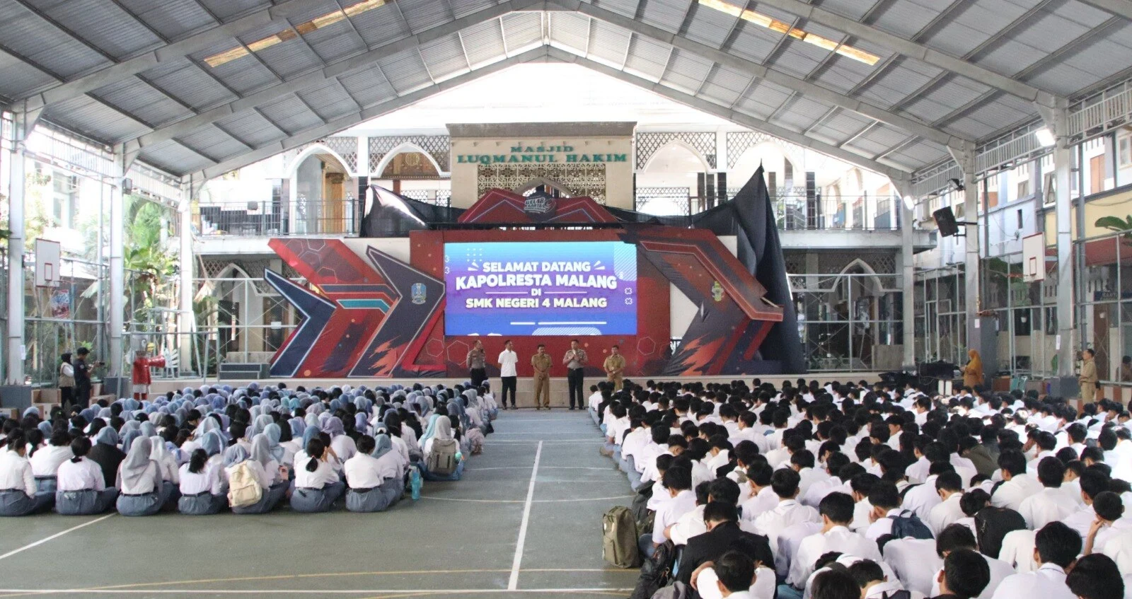 Kapolresta Malang Kota Bekali Siswa SMKN 4 Wawasan Kebangsaan untuk Cegah Kenakalan Remaja