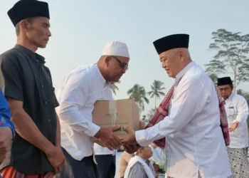 Kekeringan Malang Selatan, Pemkab Gelar Salat Istisqa dan Salurkan 200 Paket Bantuan