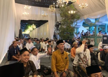 Sejumlah santri dan alumni dalam acara Pentas Kenangan, kamis malam (23/10/2026). Foto: Irham Thoriq