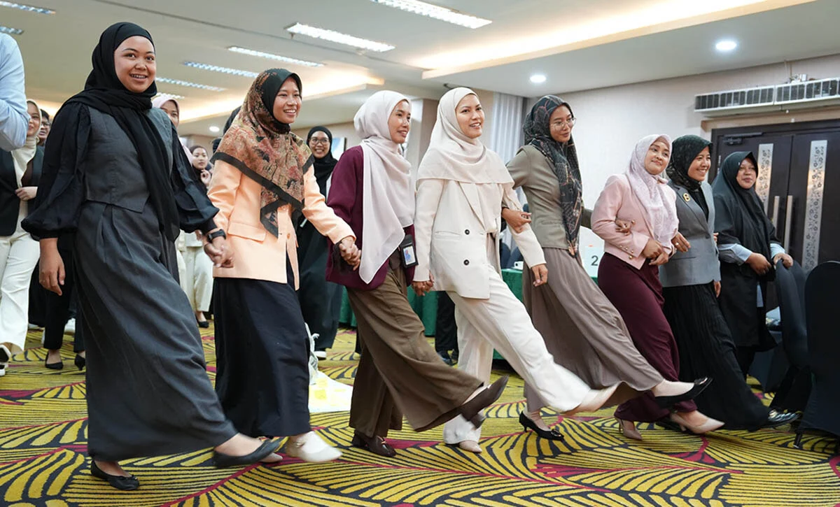 Kobarkan Semangat Sumpah Pemuda, PLN UP3 Malang Bertekad Mengubah Wajah Pelayanan Menjadi Lebih Baik. Satu Bahasa Pelayanan, Satu Tekad Melayani Negeri