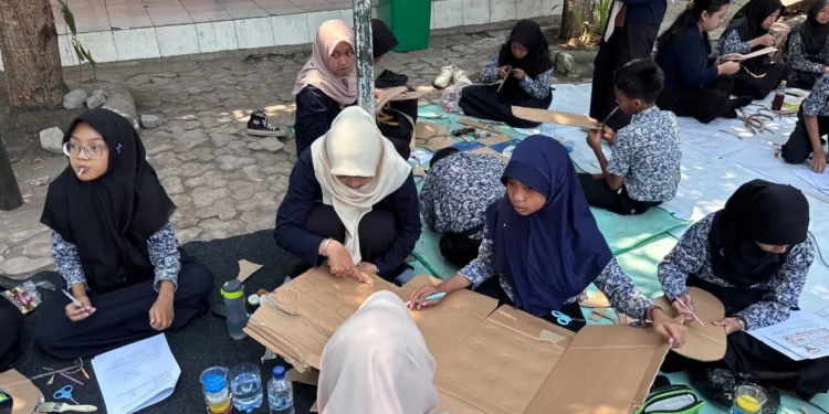 Mahasiswa PPG Unikama Gaungkan Peduli Lingkungan dan Pestarian Budaya