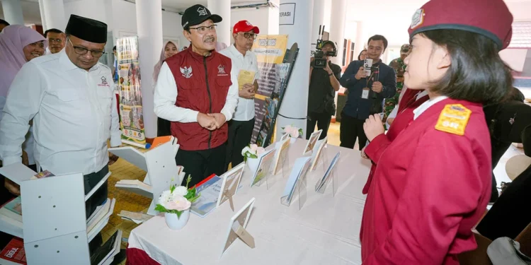 Mensos Gus Ipul Buka Open House Sekolah Rakyat di 182 Titik Indonesia