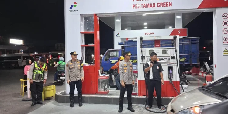 Polres Malang Cek Stok BBM di SPBU, Warga Diminta Tak Borong
