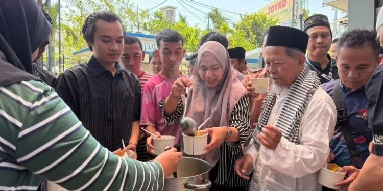 PLN UP3 Malang gelar Jumat berkah. Foto/dok