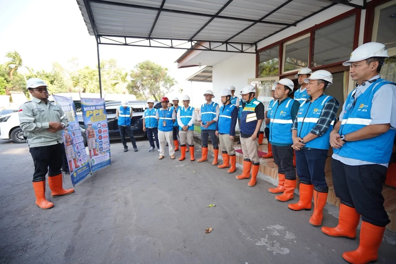 PLN UP3 Malang - Semangat Sumpah Pemuda, PLN UP3 Malang Dukung Percepatan Transisi Energi melalui Proyek PLTS Terapung Karangkates 100 MWac atau 133 MWp