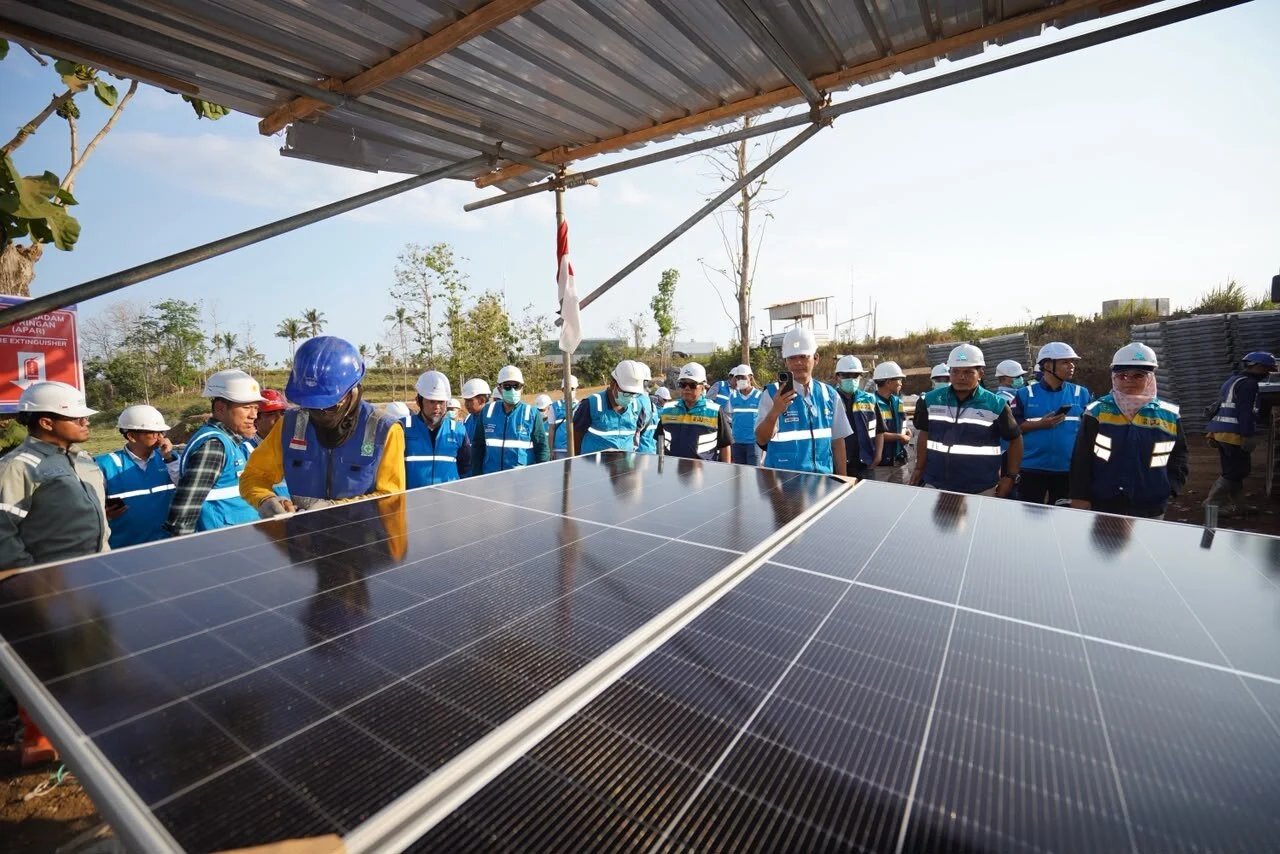 Semangat Sumpah Pemuda, PLN UP3 Malang Dukung Percepatan Transisi Energi melalui Proyek PLTS Terapung Karangkates 100 MWac atau 133 MWp