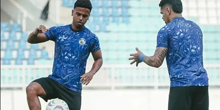 Telan Kekalahan, Marcos Santos Sebut Lini Pertahanan Arema FC Hilang Fokus