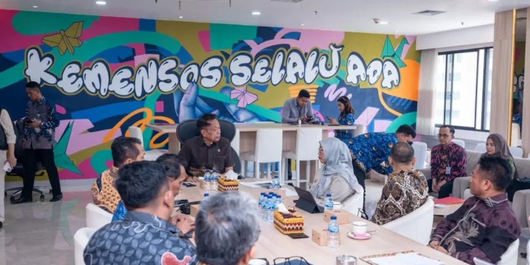Wamensos Agus Jabo Kawal Pengajuan Sekolah Rakyat di 3 Daerah