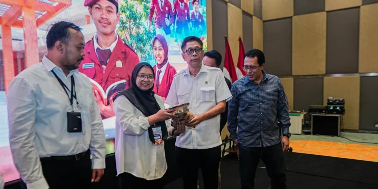 Wamensos Minta Operator Sekolah Rakyat Kelola Dapodik dengan Akurat