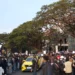 Gelombang aksi demo di Kota Malang di dua tahun Prabowo-Gibran ajak pengendara bunyikan klakson untuk koruptor. (Foto/M Sholeh)